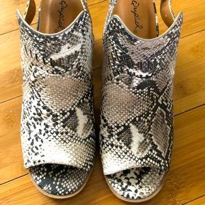 Women’s open back heeled booties